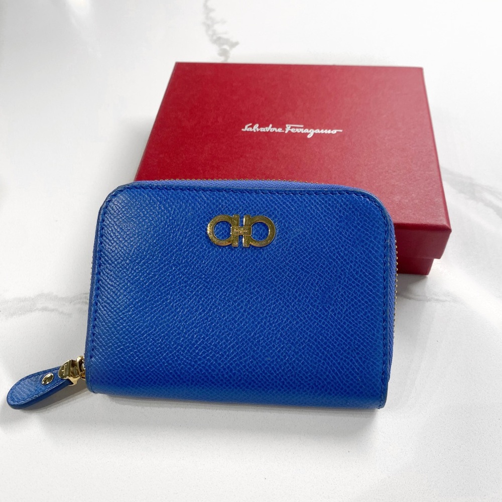 Ferragamo Zippy Wallet